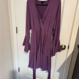 Chic Mauve Flare Sleeve Midi Dress